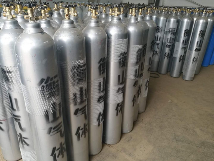 如何定期檢查二氧化碳高純氣體的泄漏情況?